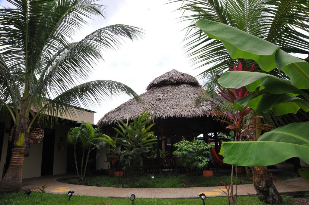 Hotel Amazon Bed And Breakfast Leticia Ngoại thất bức ảnh